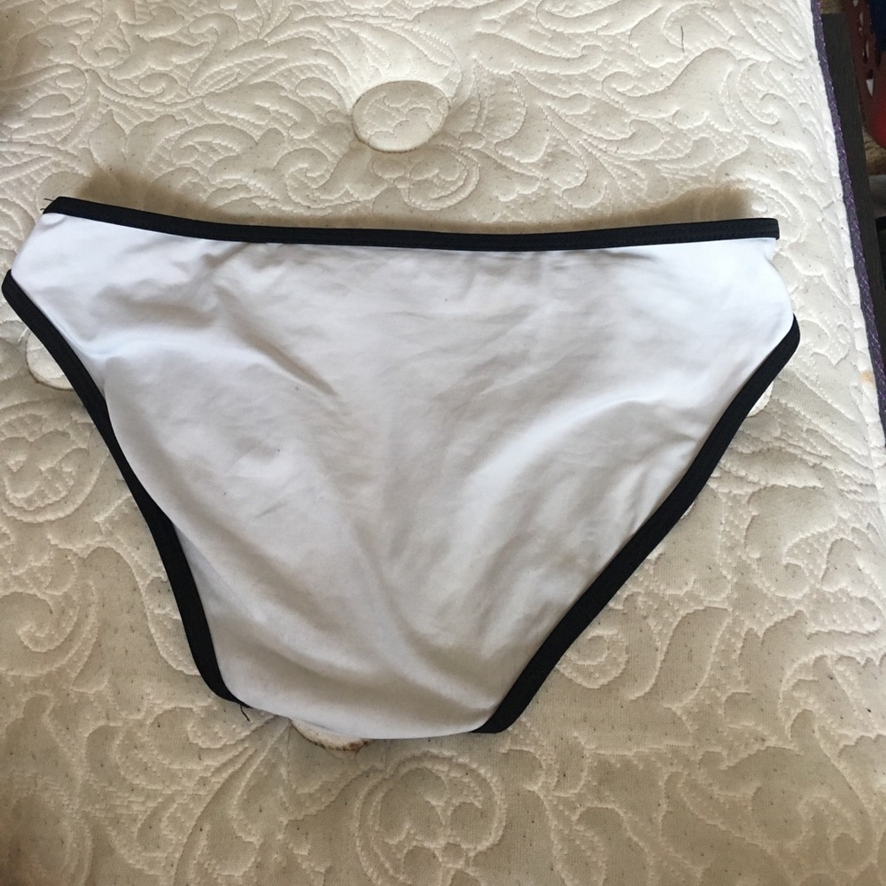 Bikini bottoms - Picture 2 of 2