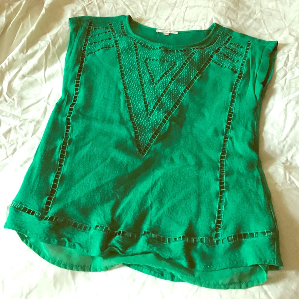 SOLD! 🔴 Kelly Green Blouse 🔴