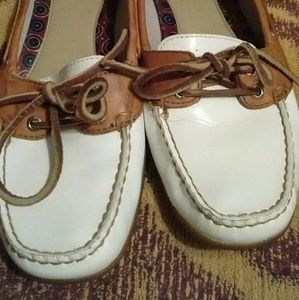 White sperry's
