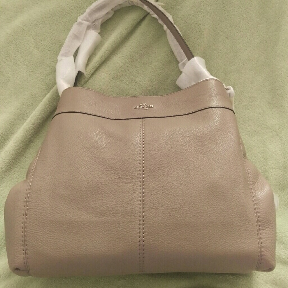coach - Picture 2 of 4