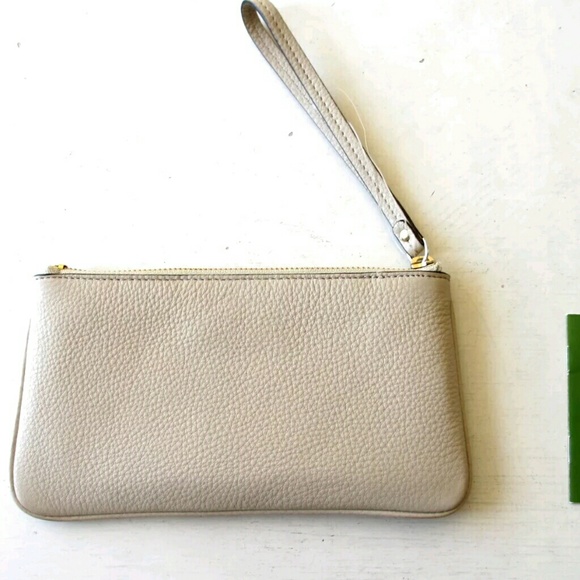 Kate Spade Wristlet ((sold)) - Picture 3 of 8