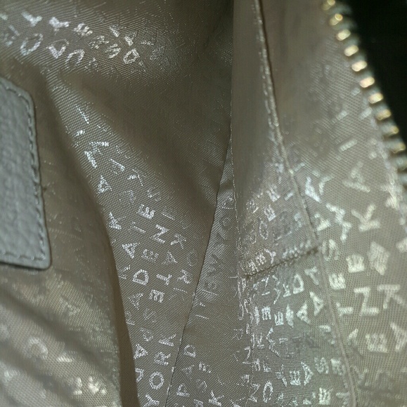 Kate Spade Wristlet ((sold)) - Picture 7 of 8