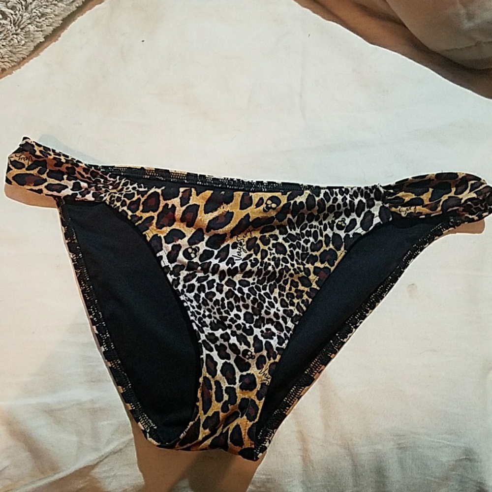 VS bikini bottoms