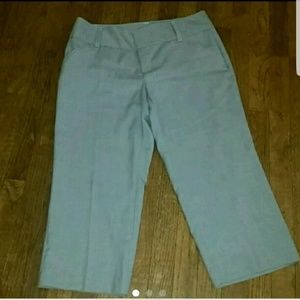 Ellen Tracy cropped pants