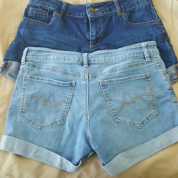 NY&C Denim Shorts - Picture 2 of 3