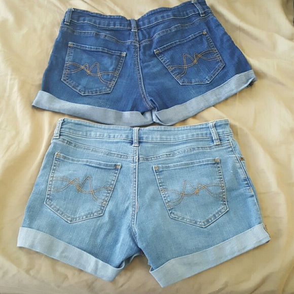 NY&C Denim Shorts - Picture 3 of 3