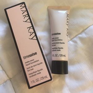 Mary Kay Matte Liquid Foundation