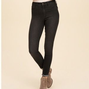 Size 0S Super Skinny High-Rise Hollister Jeans