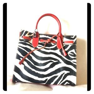 Dooney & Bourke Purse