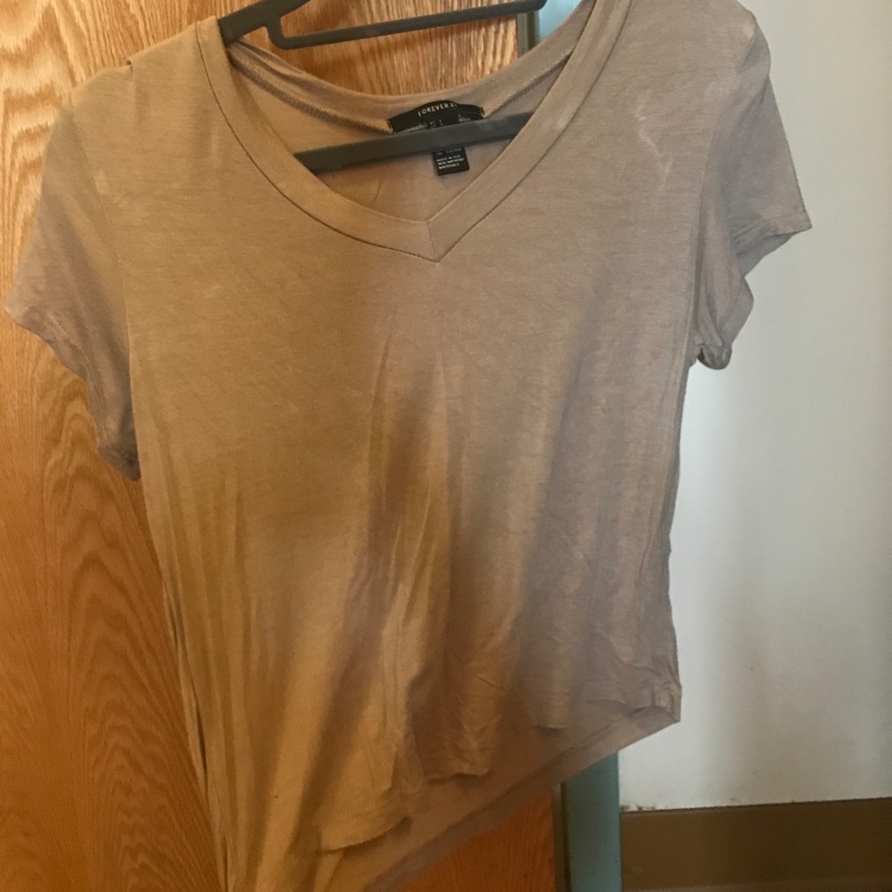 basic cute v neck crop shirt