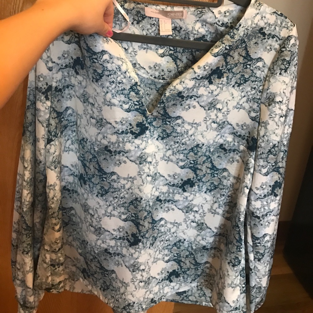 peep hole long sleeve