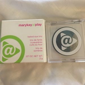 NIB Mary Kay at Play Baked Eye Trio