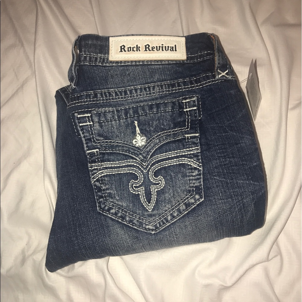 *TRADED! NWT Rock Revival Jeans!