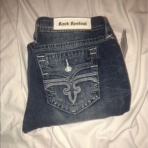 *TRADED! NWT Rock Revival Jeans!