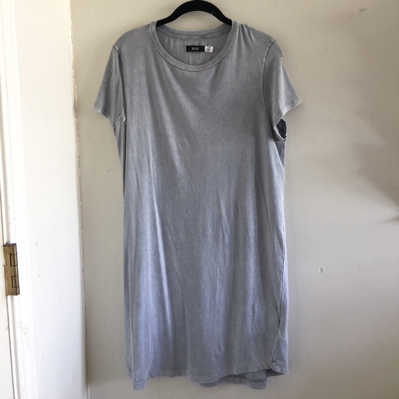 BDG Dresses & Skirts - BDG morisette tshirt dress