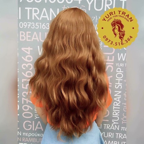 Wigs - Picture 7 of 8