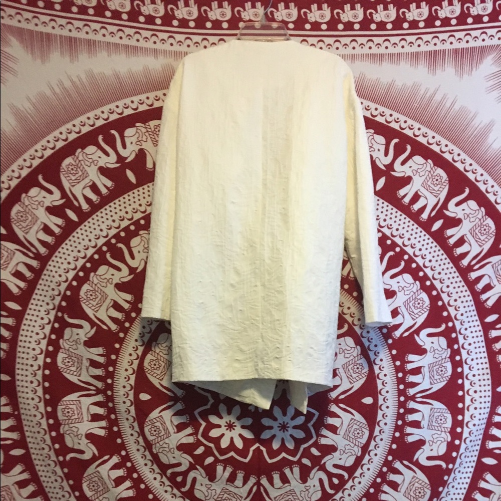 New Zara Basic White Jacket With A Pattern - image 4