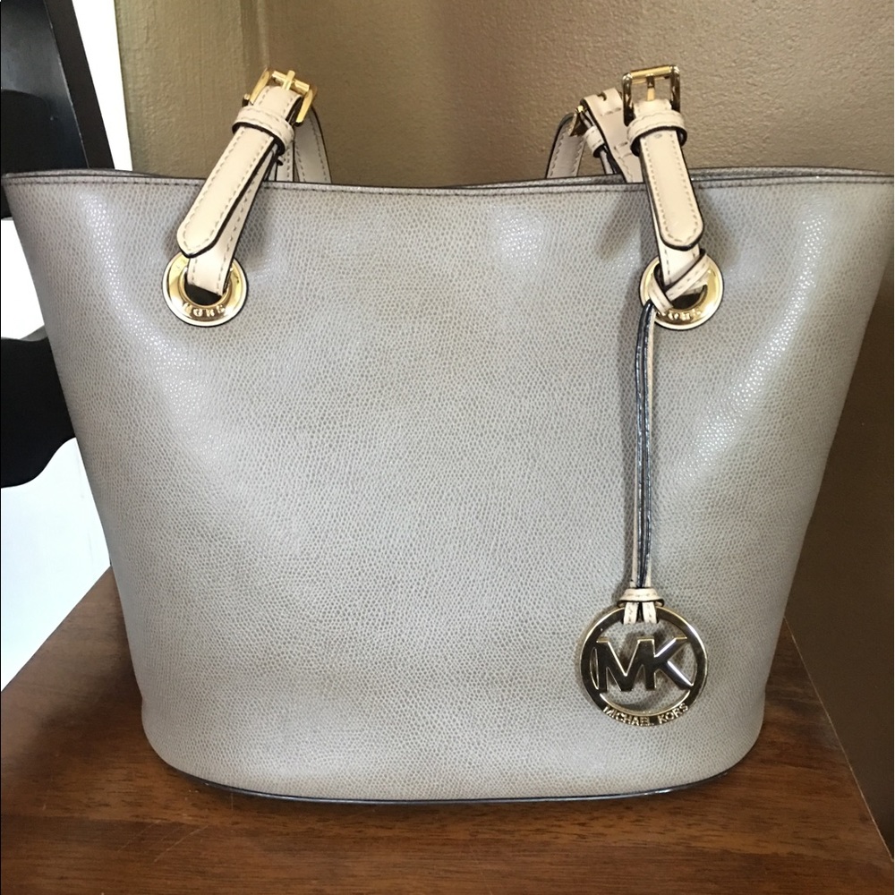 Michael Kors tan leather purse