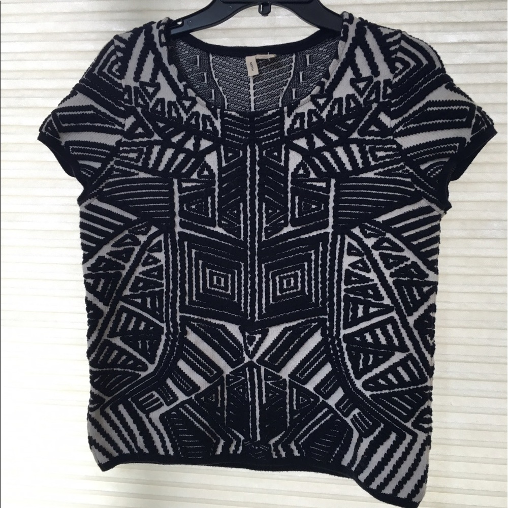 Anthropologie short sleeved sweater