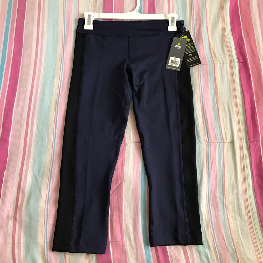 Zumba wear crop it like it's hot capris, indigo XS