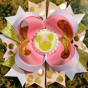 Pink & gold Minnie Mouse bow