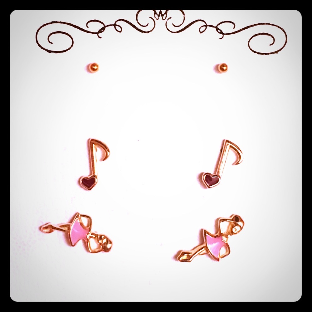 NWT Adorable Earring Gift Set