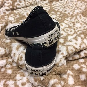 Black converse. Unisex. Women's 8