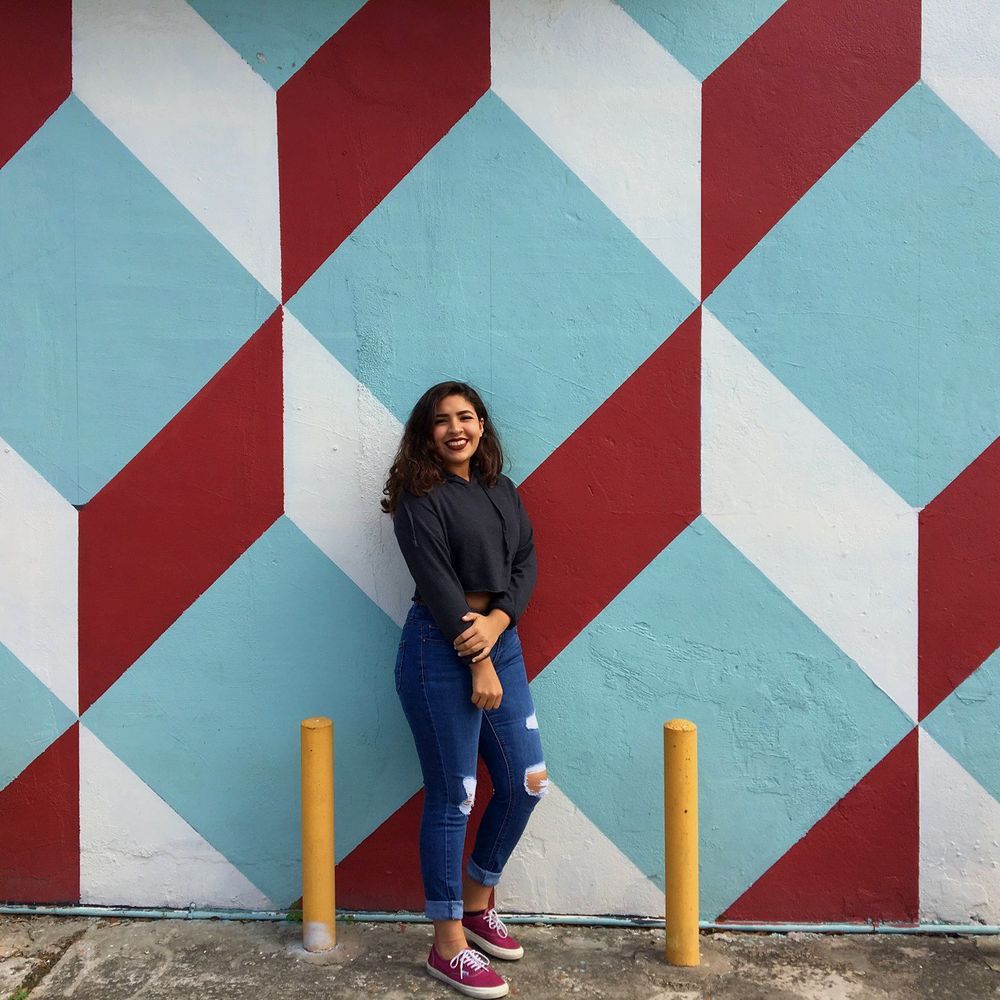 Meet your Posher, Daniela