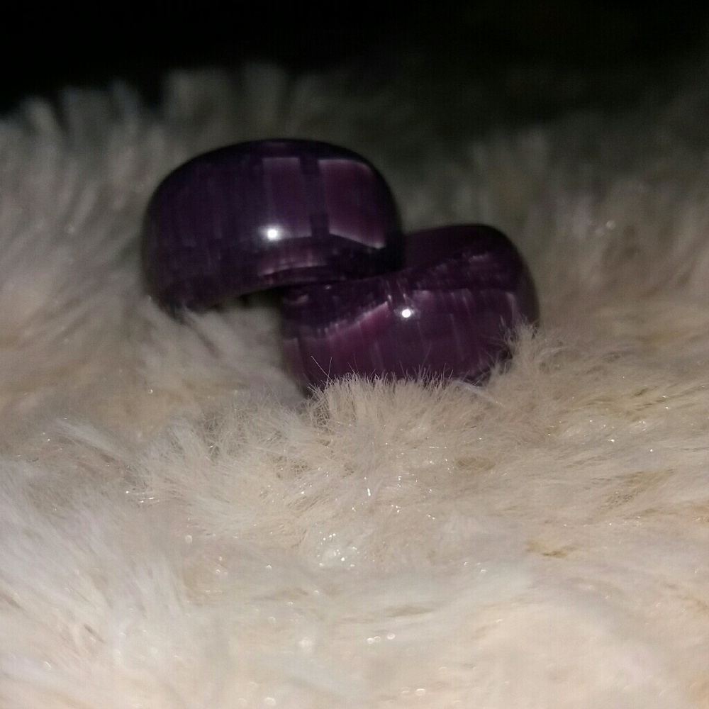 Small looped purple earrings
