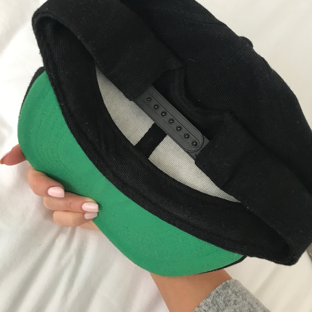 Baseball cap - Picture 2 of 2