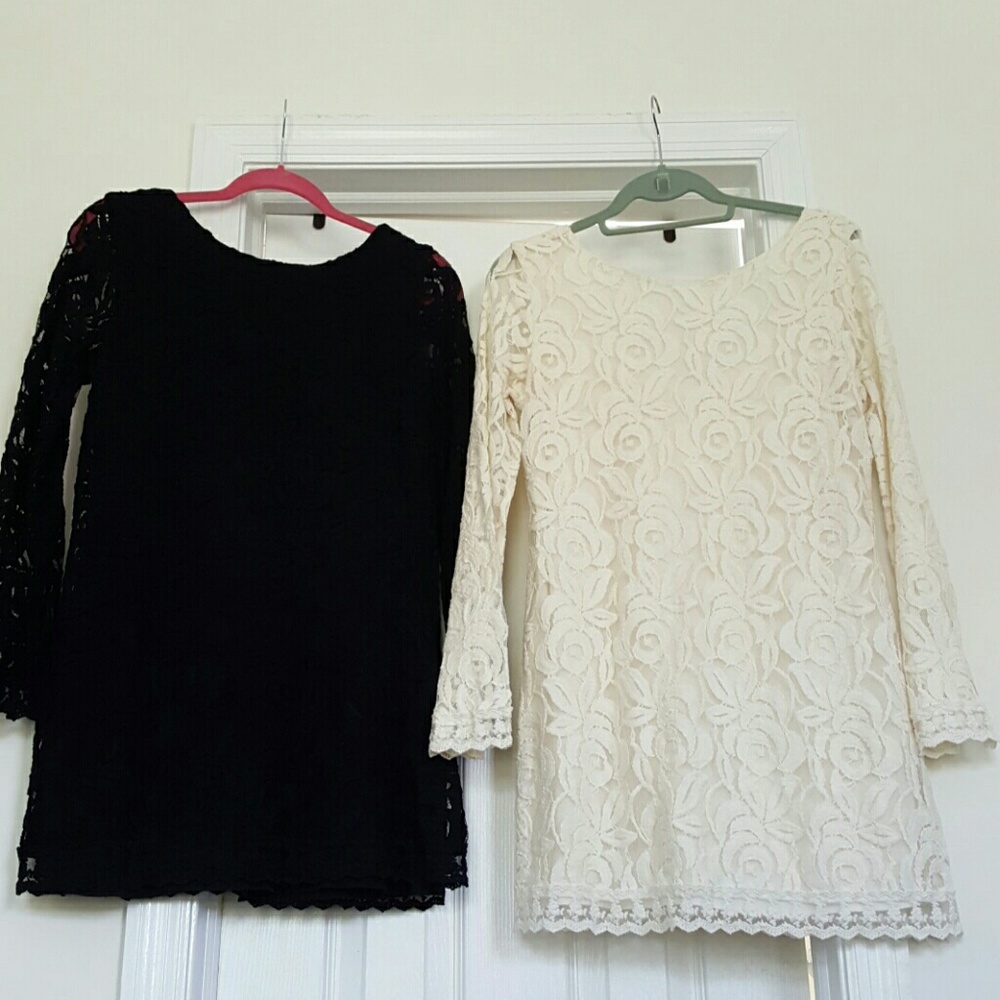Set of 2 Lace Dresses