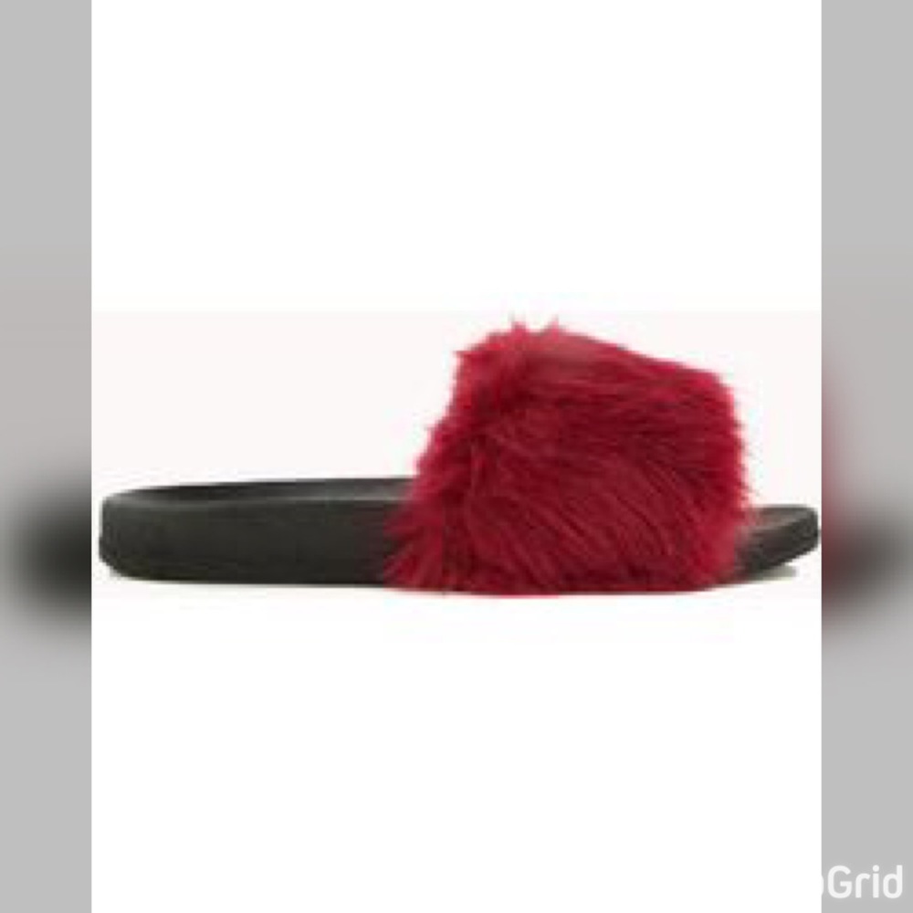 Forever Izzy-8 Furry Burgundy Slides