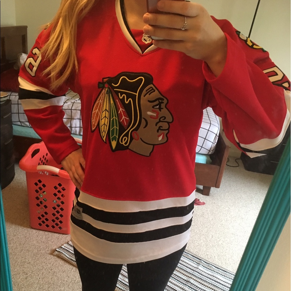 Black hawks jersey SHAW