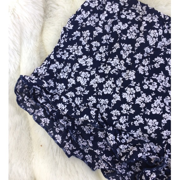 Navy Floral Pattern Soft Fabric Ruffle Shorts - Picture 2 of 5