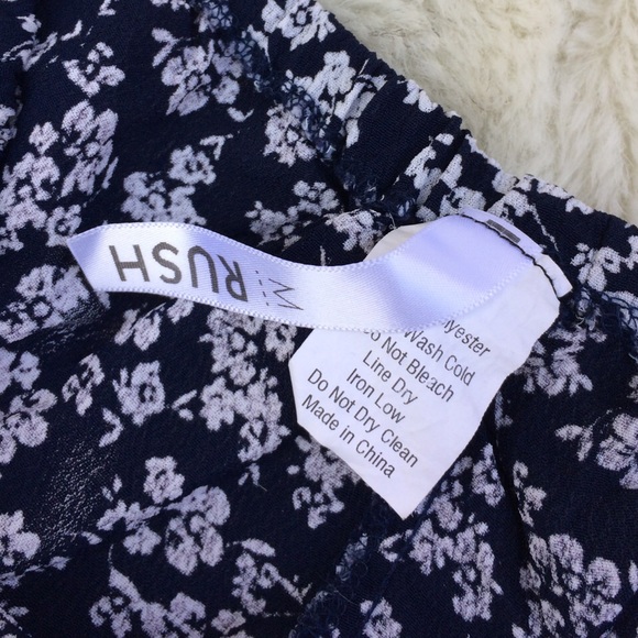 Navy Floral Pattern Soft Fabric Ruffle Shorts - Picture 3 of 5