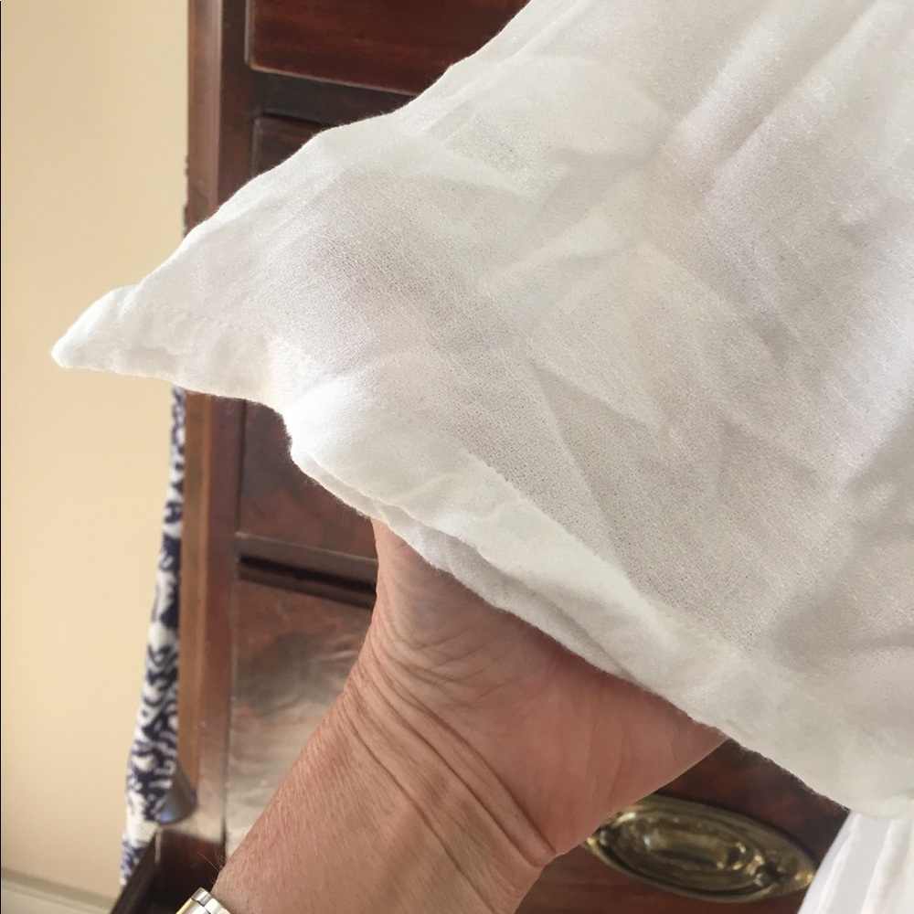 White tunic - Picture 4 of 4