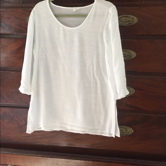 White tunic - Picture 1 of 4