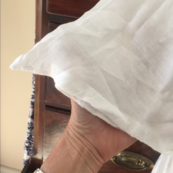 White tunic - Picture 4 of 4