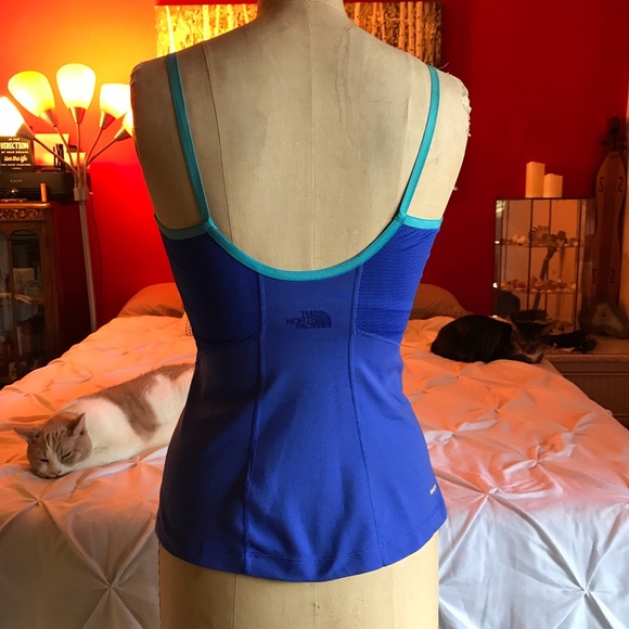 The North Face Workout Tank - Picture 2 of 3