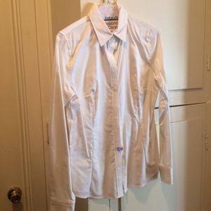 Banana republic no iron tailored fit blouse.