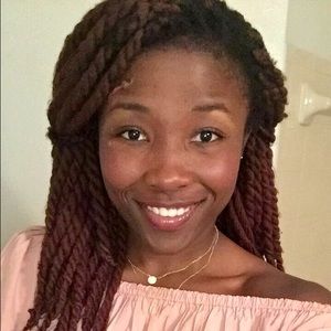 Meet your Posher, Christelle