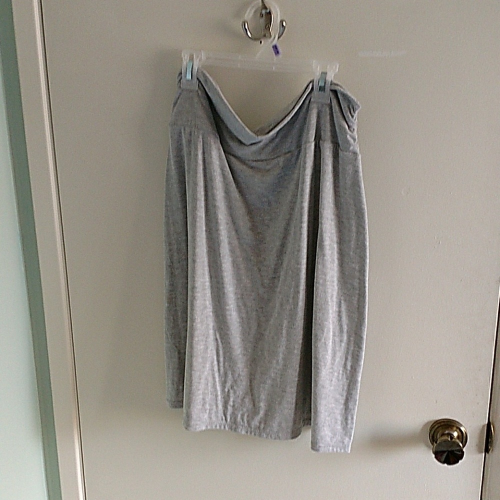 Grey skirt