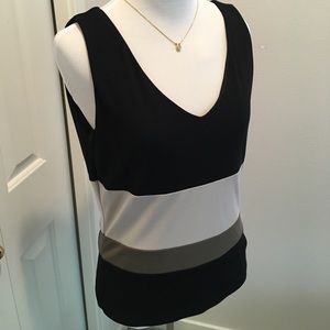 The Limited color block tops, size M