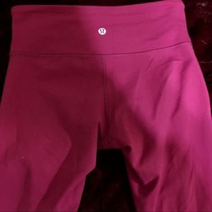 Lululemon Wunder Under Hi-Rise (size 4)