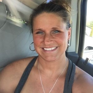 Meet your Posher, Annie