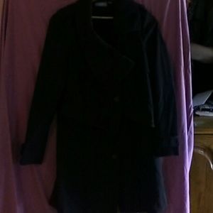 3/4 length coat, this is a gorgeous coat.