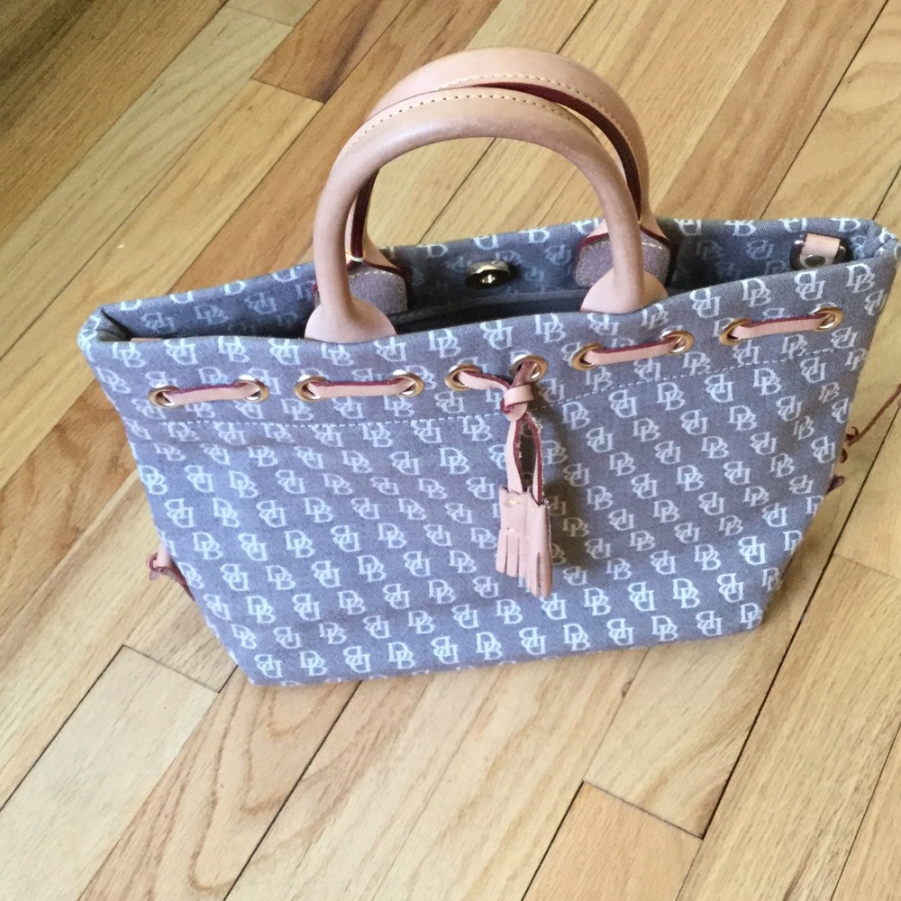 Dooney and Bourke bag