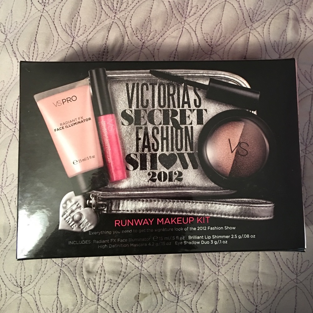 Victoria Secret Makeup Kit