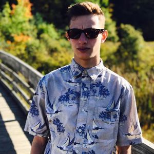 Meet your Posher, Ethan