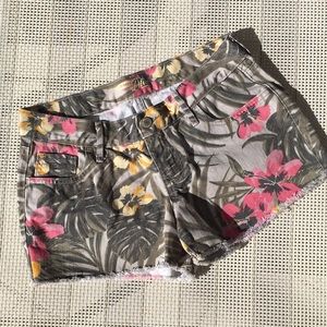 Hawaiian Floral Shorts by Old Navy The Diva